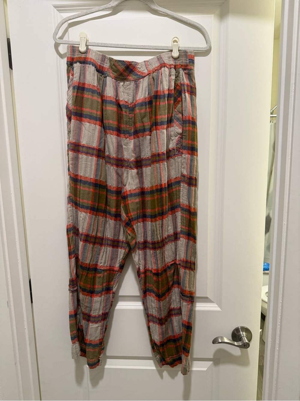 Preppy Plaid Pull-on Pants (Free People)
Khaki Combo